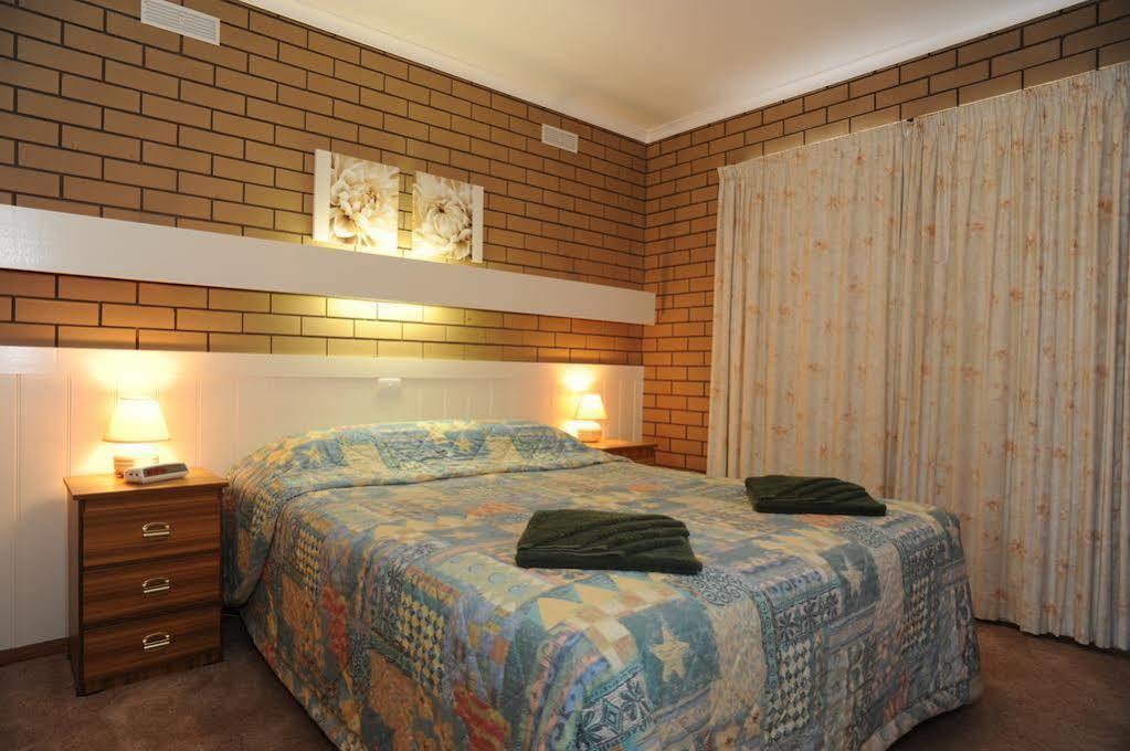 Sandpiper Holiday Apartments 엔트런스호수 외부 사진