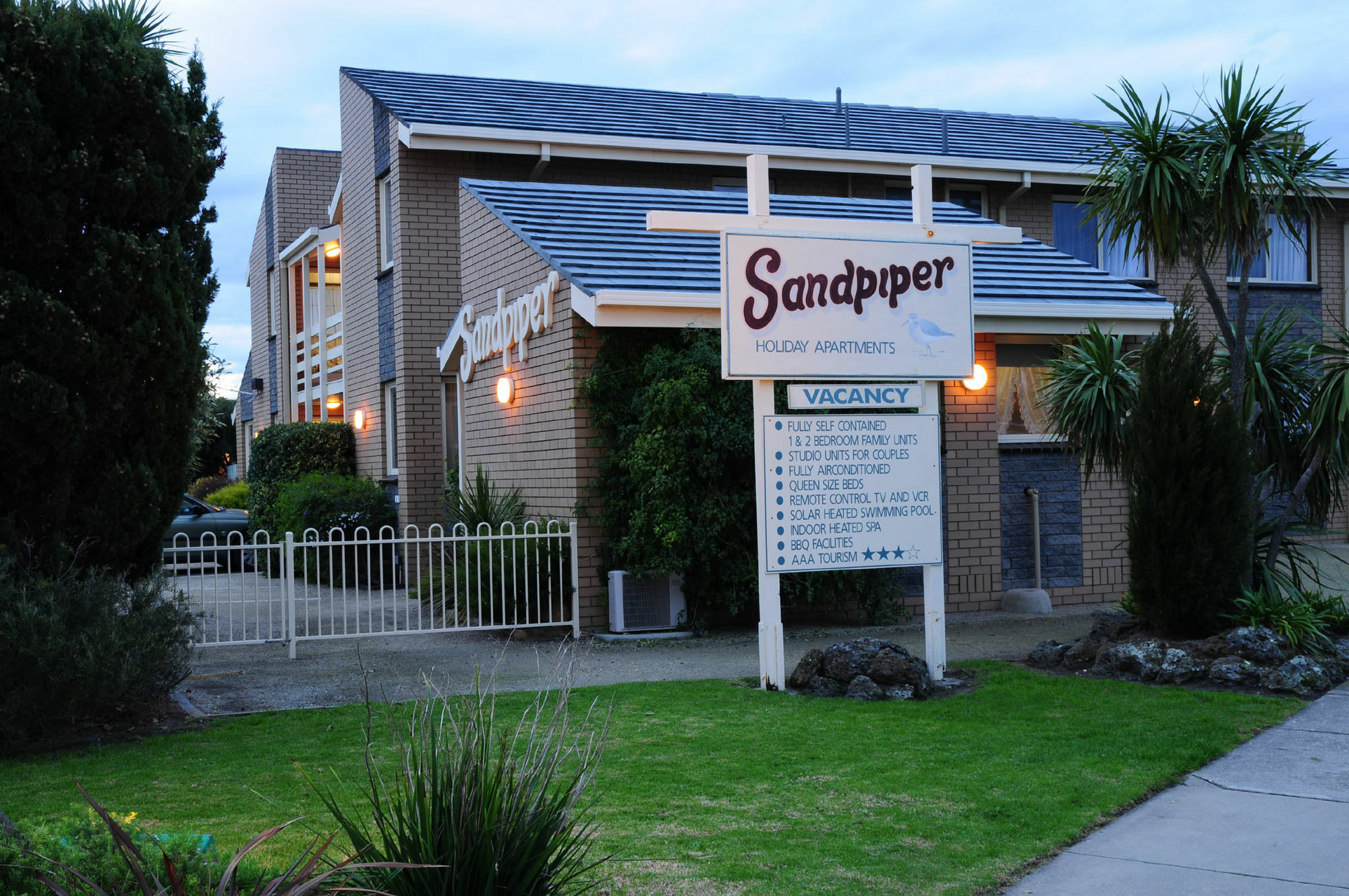 Sandpiper Holiday Apartments 엔트런스호수 외부 사진